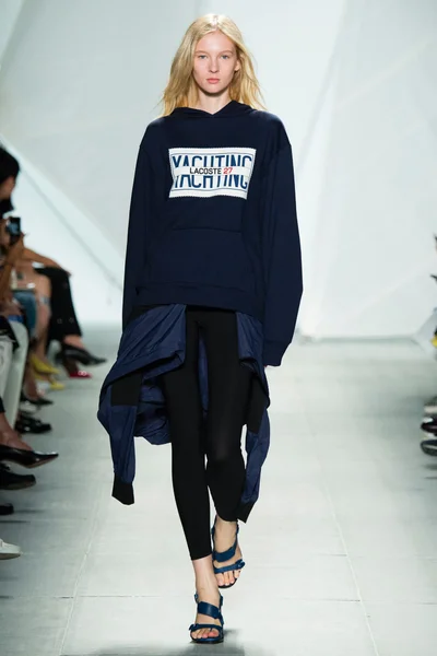 Look 25